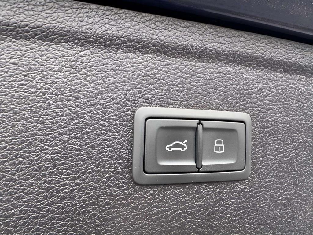 used 2021 Audi Q5 car, priced at $21,479
