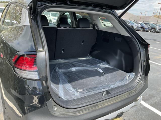 new 2025 Kia Sportage car, priced at $31,980
