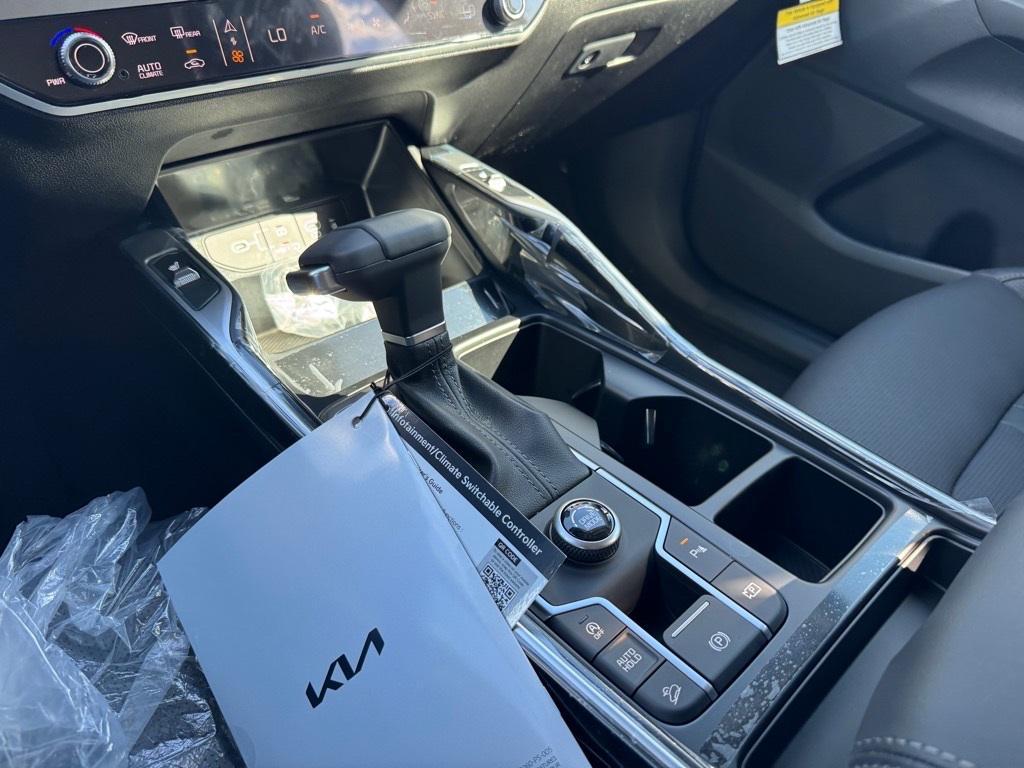 new 2026 Kia Sorento car, priced at $37,670