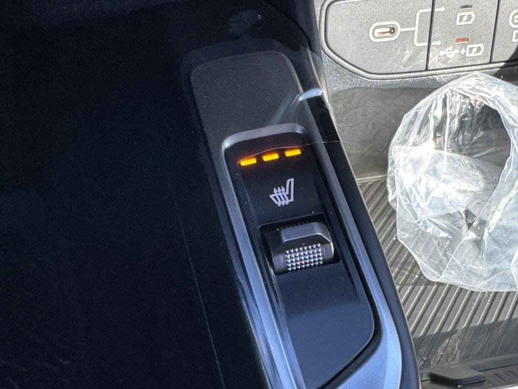 new 2026 Kia Sorento car, priced at $37,670