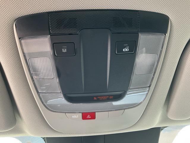 new 2025 Kia Sorento car, priced at $38,921