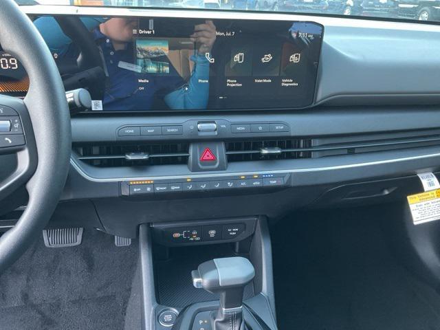 new 2025 Kia K4 car, priced at $23,182