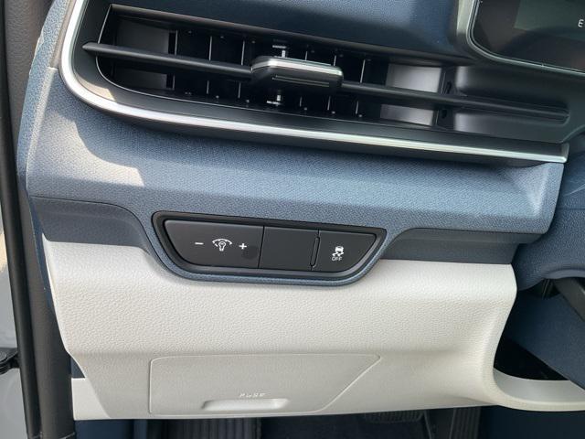 new 2025 Kia Carnival car, priced at $40,726