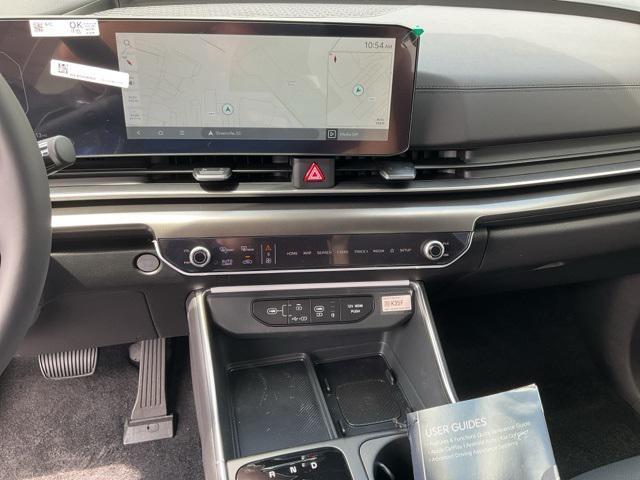 new 2026 Kia Carnival Hybrid car, priced at $52,122