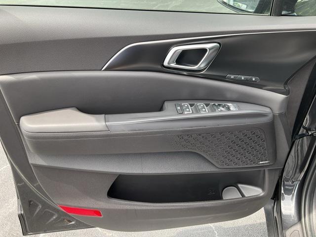 new 2026 Kia Carnival Hybrid car, priced at $52,122