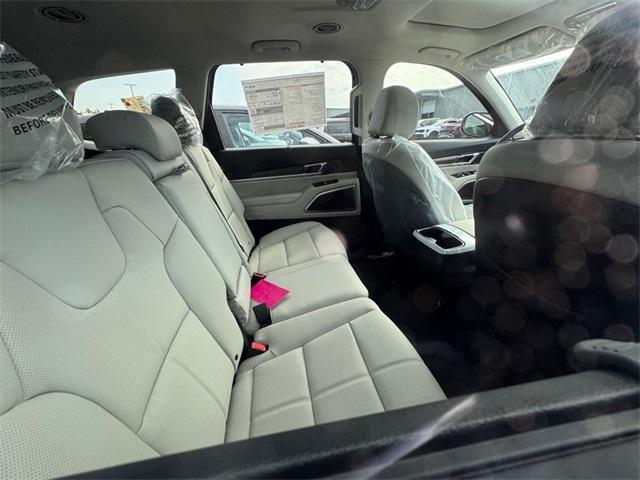 new 2025 Kia Telluride car, priced at $43,980