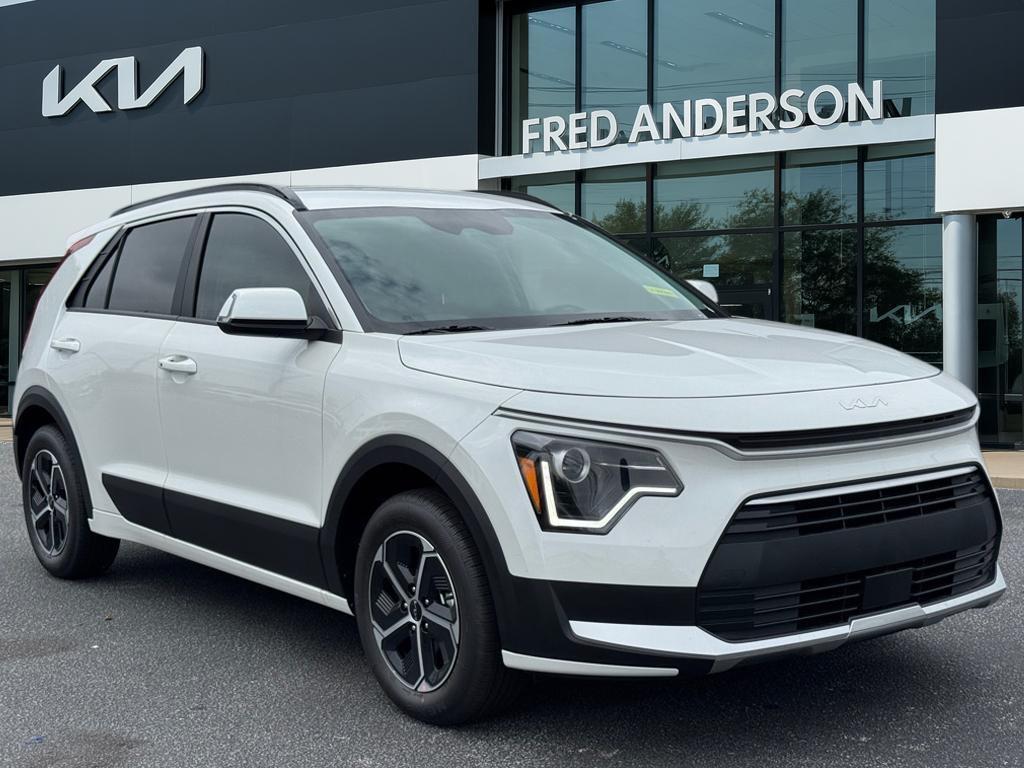 new 2025 Kia Niro car, priced at $30,660