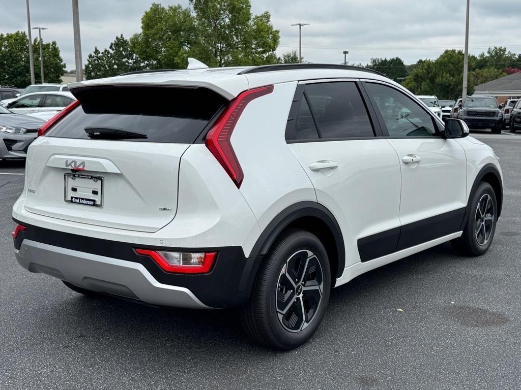 new 2025 Kia Niro car, priced at $30,660