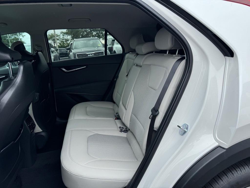new 2025 Kia Niro car, priced at $30,660
