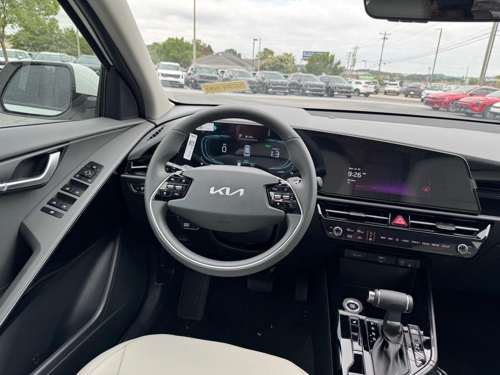 new 2025 Kia Niro car, priced at $30,660