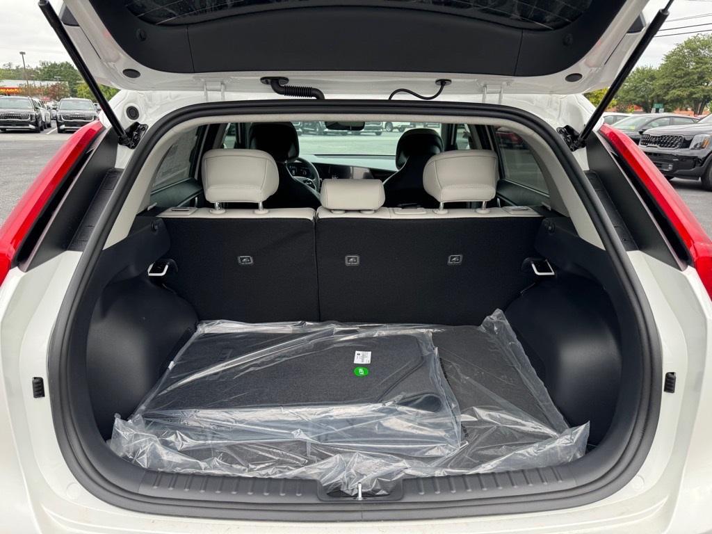 new 2025 Kia Niro car, priced at $30,660