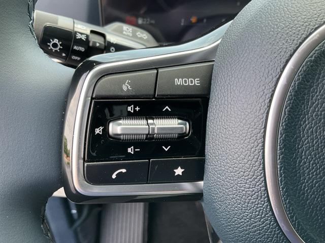 new 2025 Kia Carnival car, priced at $49,995