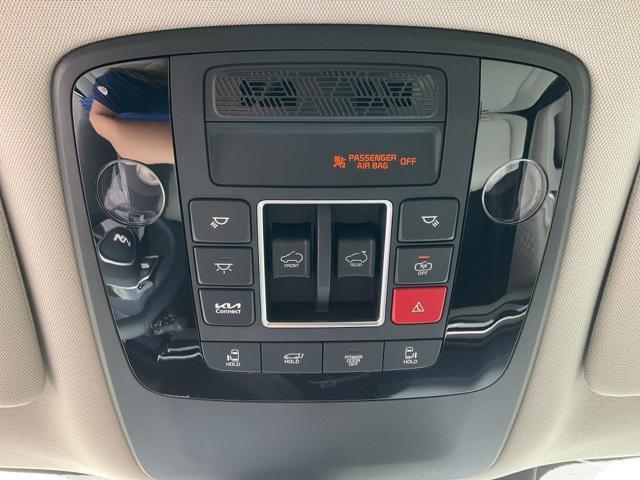 new 2025 Kia Carnival car, priced at $49,995