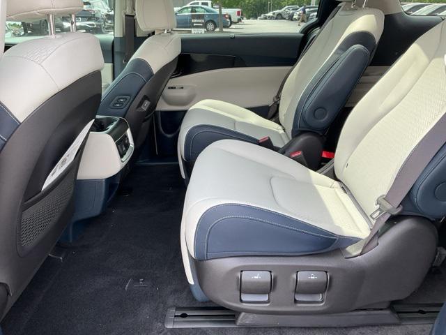 new 2025 Kia Carnival car, priced at $49,995