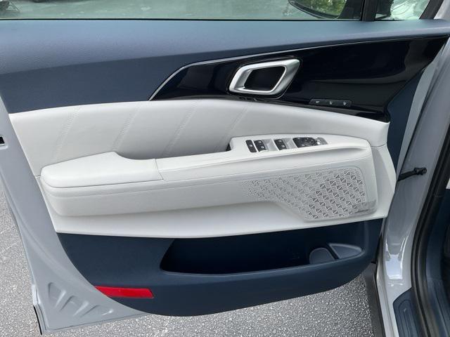 new 2025 Kia Carnival car, priced at $49,995