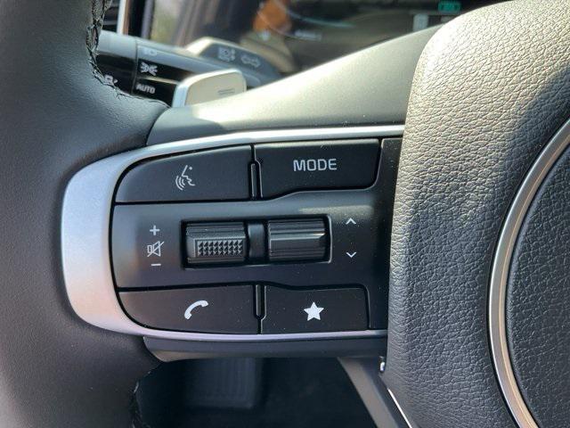 new 2025 Kia Sportage car, priced at $39,323