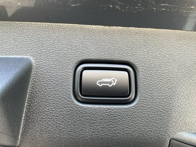 new 2025 Kia Sportage car, priced at $39,323