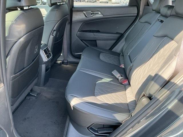 new 2025 Kia Sportage car, priced at $40,073