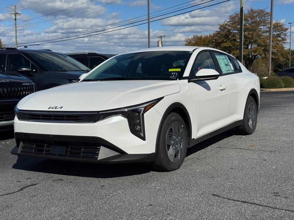 new 2025 Kia K4 car, priced at $23,880