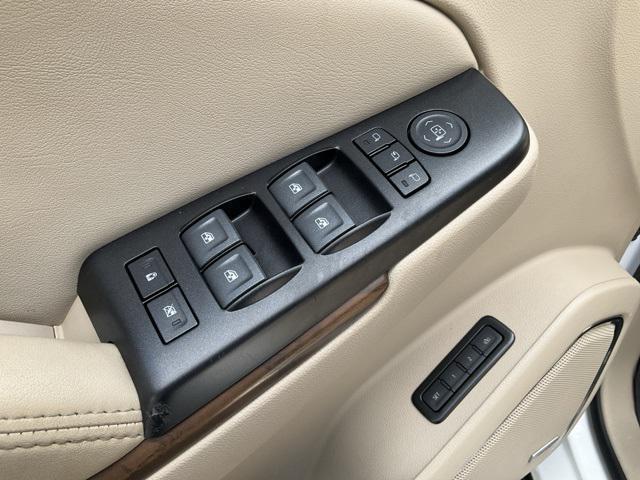 used 2020 GMC Yukon XL car, priced at $28,609