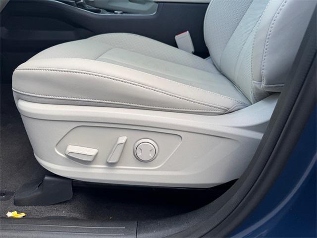 new 2025 Kia Sorento car, priced at $38,735