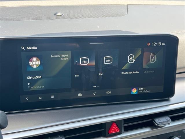 new 2025 Kia Sorento car, priced at $38,735