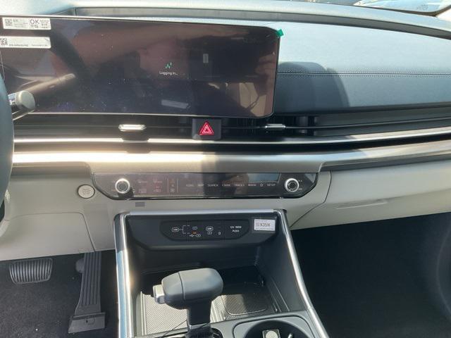new 2026 Kia Carnival car, priced at $50,693