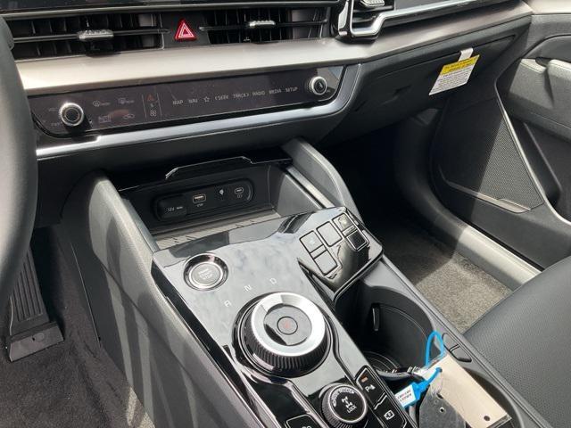 new 2025 Kia Sportage Hybrid car, priced at $33,291