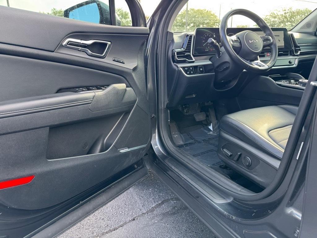 used 2023 Kia Sportage Hybrid car, priced at $25,580