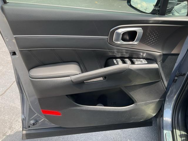 new 2025 Kia Sorento car, priced at $41,681