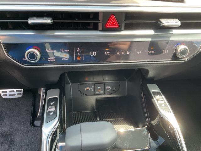 new 2025 Kia Sorento car, priced at $41,681