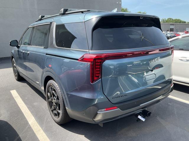 new 2025 Kia Carnival car, priced at $50,662