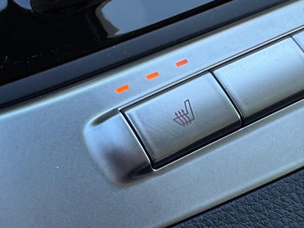 new 2026 Kia Carnival Hybrid car, priced at $43,800