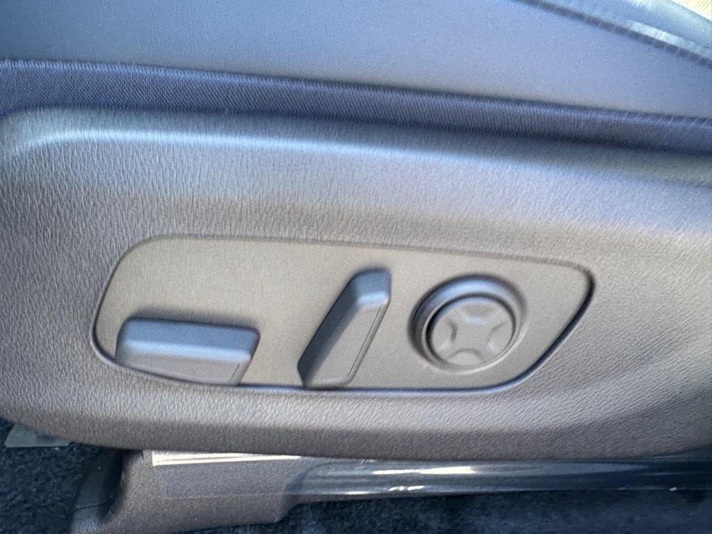 new 2026 Kia Carnival Hybrid car, priced at $43,800