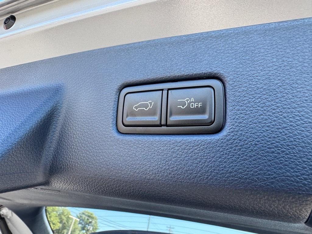 new 2026 Kia Carnival Hybrid car, priced at $43,800