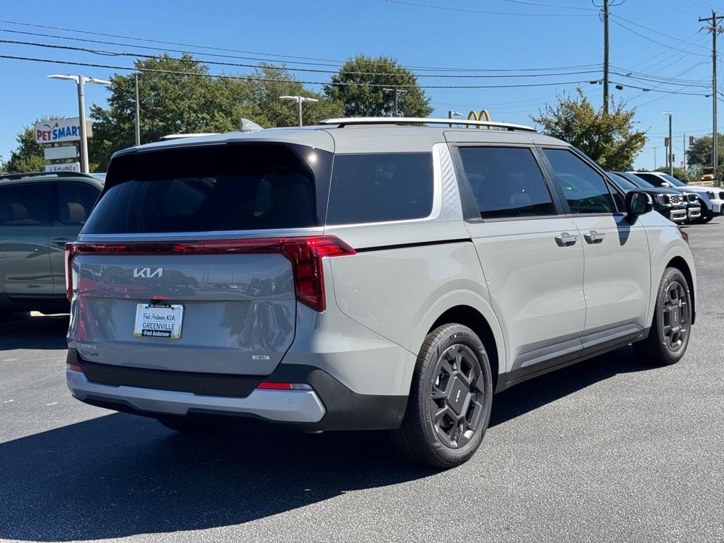 new 2026 Kia Carnival Hybrid car, priced at $43,800