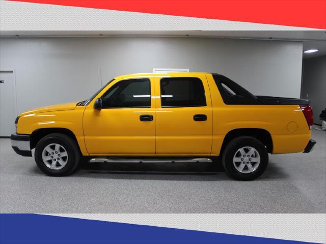 used 2003 Chevrolet Avalanche car, priced at $8,600