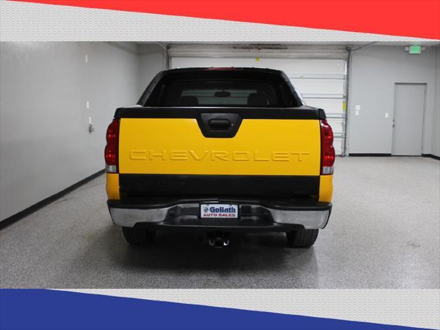 used 2003 Chevrolet Avalanche car, priced at $8,600