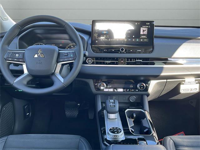 new 2025 Mitsubishi Outlander car, priced at $36,595