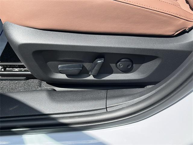 new 2025 Mitsubishi Outlander car, priced at $39,631