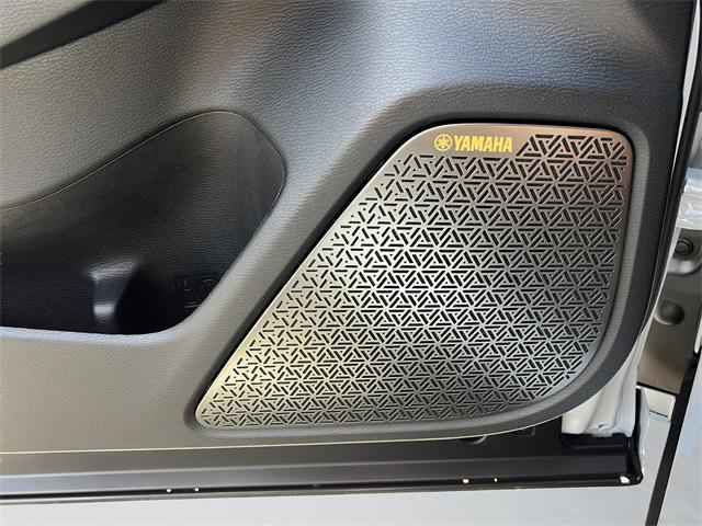 new 2025 Mitsubishi Outlander car, priced at $39,631