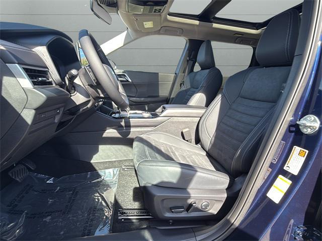 new 2025 Mitsubishi Outlander car, priced at $33,861