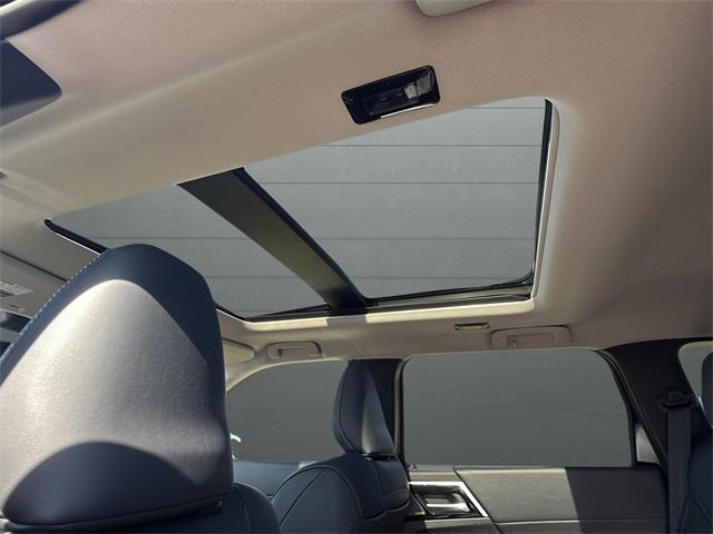 new 2025 Mitsubishi Outlander car, priced at $33,861