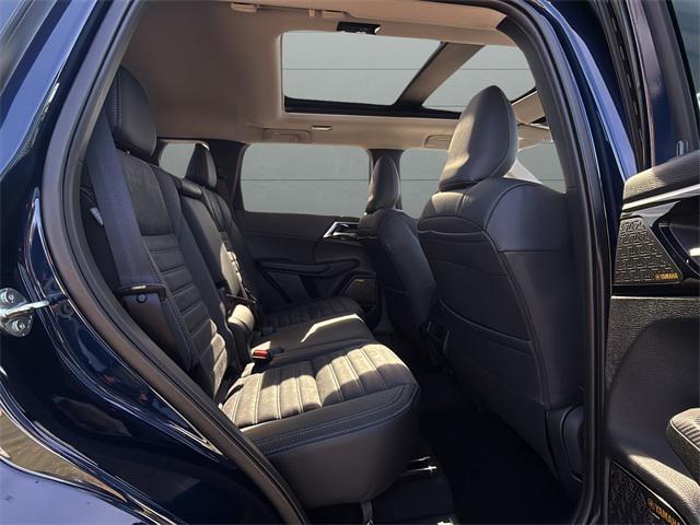 new 2025 Mitsubishi Outlander car, priced at $33,861
