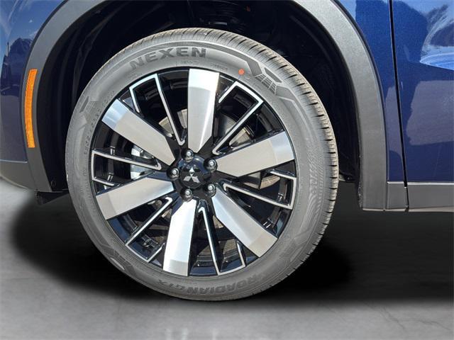 new 2025 Mitsubishi Outlander car, priced at $33,861