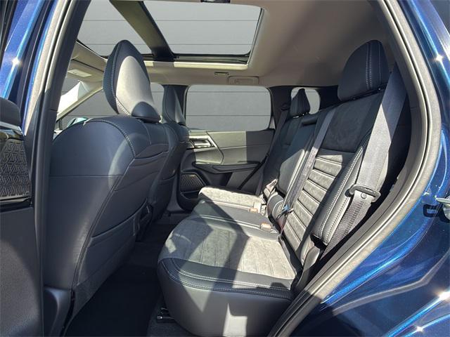 new 2025 Mitsubishi Outlander car, priced at $33,861