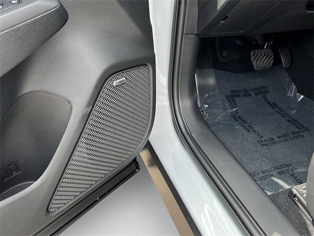 new 2025 Mitsubishi Outlander car, priced at $32,298