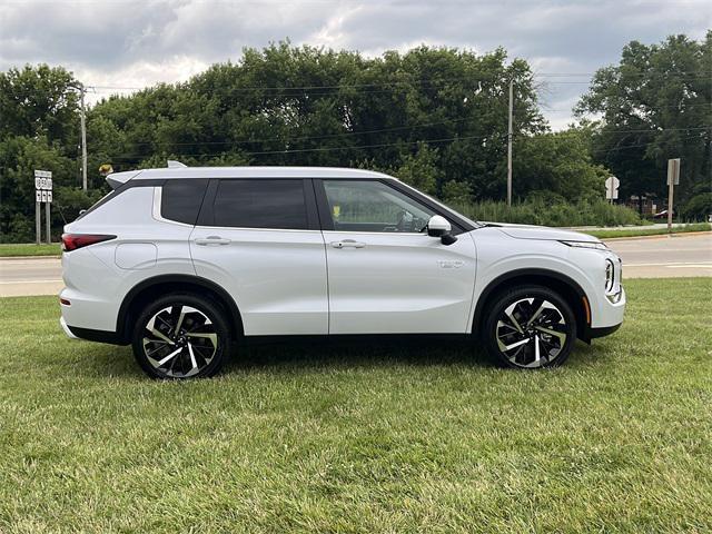 new 2025 Mitsubishi Outlander PHEV car, priced at $40,433