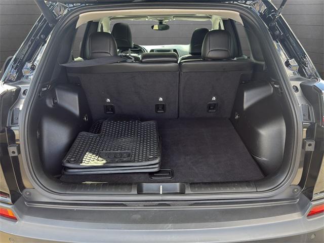 used 2020 Jeep Cherokee car, priced at $16,339