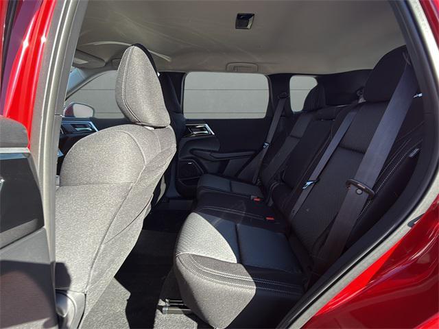new 2025 Mitsubishi Outlander car, priced at $30,253